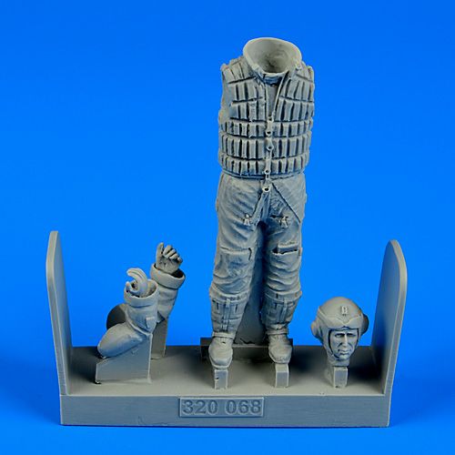 Aerobonus  QAB320068 1:32 German Luftwaffe Pilot WWII with life jacket