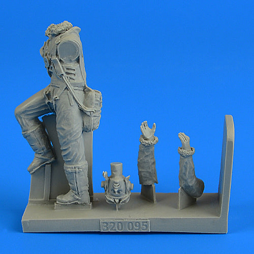 Aerobonus  QAB320095 1:32 RAF Fighter Pilot WWII