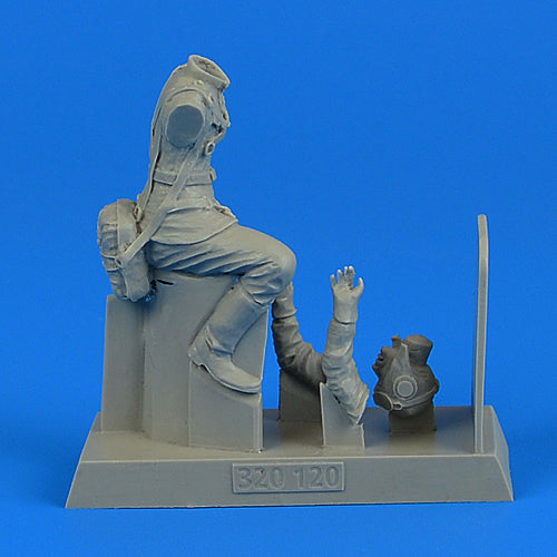 Aerobonus QAB320120 1:32 Russian WWII Seated Pilot Figure