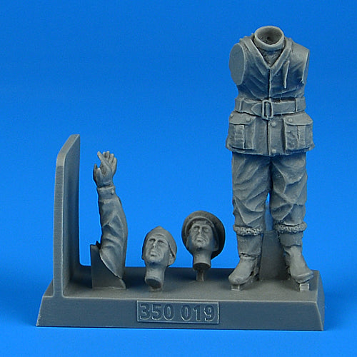 Aerobonus QAB350019 1:35 British WW2 Sailor for X-Craft Submarine
