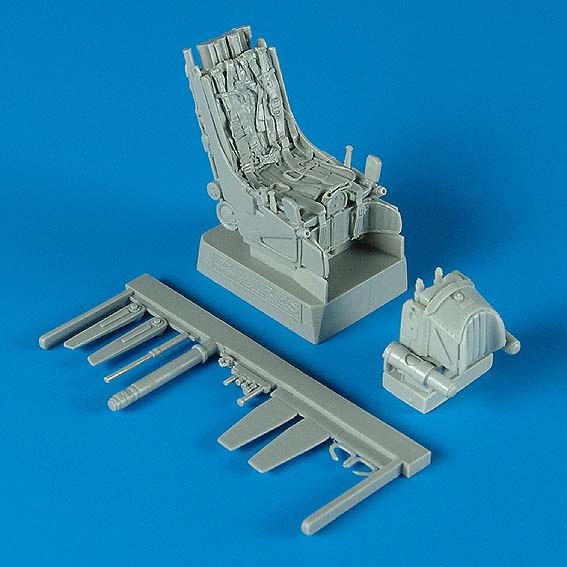 Quickboost  QB32004 1:32 Sukhoi Su-27 Ejection Seat with safety belts