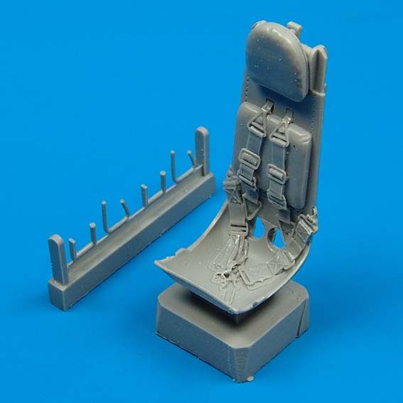 Quickboost QB48025 1:48 He-162A-2 Salamander Ejection Seat w/ Belts