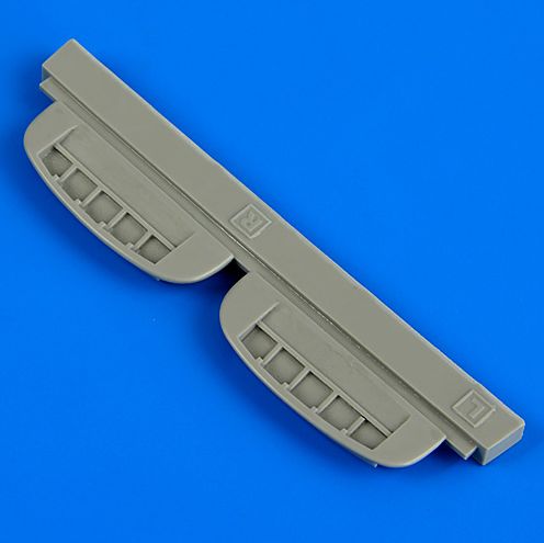 Quickboost  QB48615 1:48 McDonnell F-4B/N Phantom II air intake covers