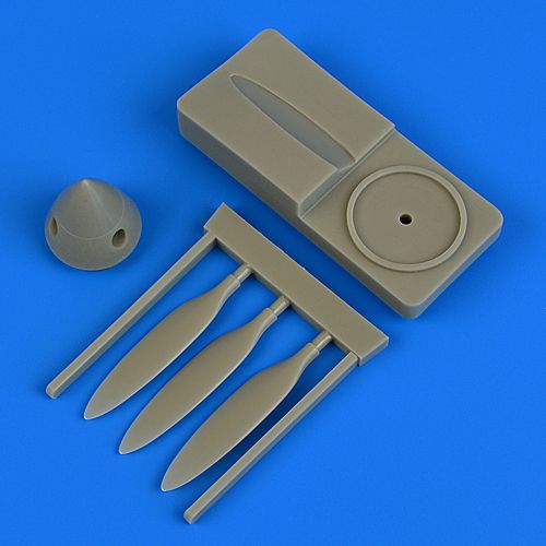 Quickboost  QB48783 1:48 Curtiss P-40B/P-40C Warhawk propeller with tool