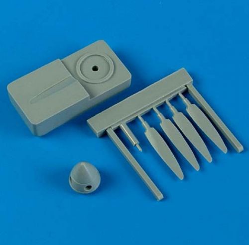 Quickboost  QB72370 1:72 Supermarine Spitfire Mk.IX propeller with tool