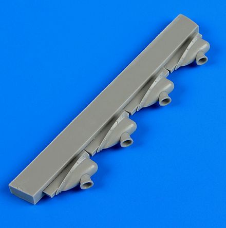 Quickboost  QB72440 1:72 Curtiss SB2C-4 Helldiver exhaust