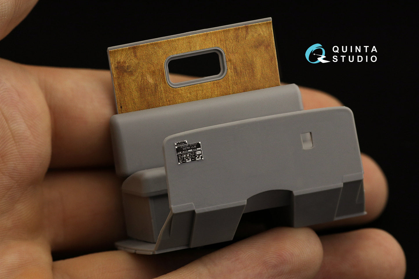 Quinta Studio QD35028 1:35 KHD A3000/S3000 Maultier 3D Interior