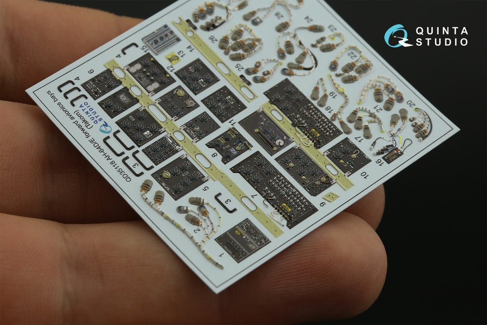 Quinta Studio QD35118 1:35 AH-64DE EFAB Avionics 3D Interior Decal