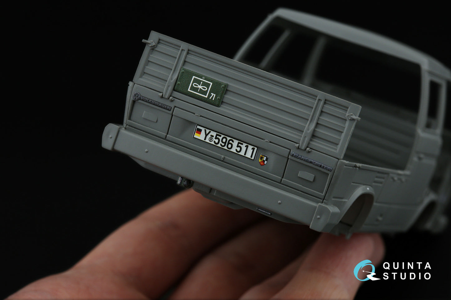 Quinta Studio QD35138 1:35 VW T3 Transporter Bundeswehr 3D Interior