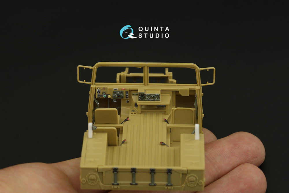 Quinta Studio QD48310 1:48 Hummer U.S