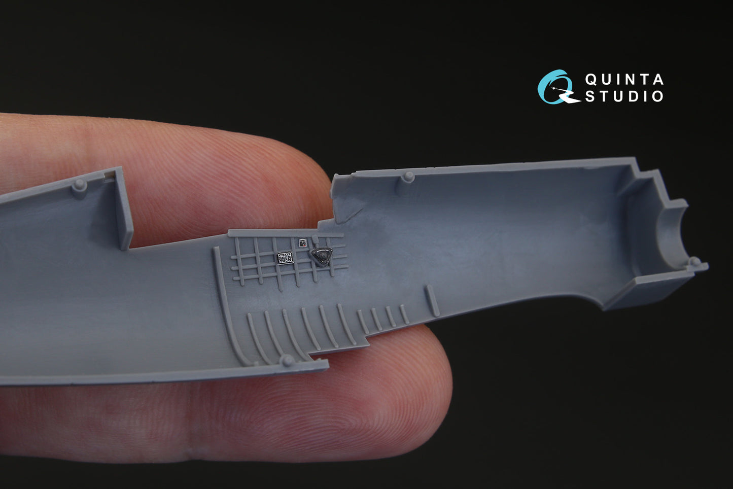 Quinta Studio QD72023 1:72 Vought F4U-1 Corsair