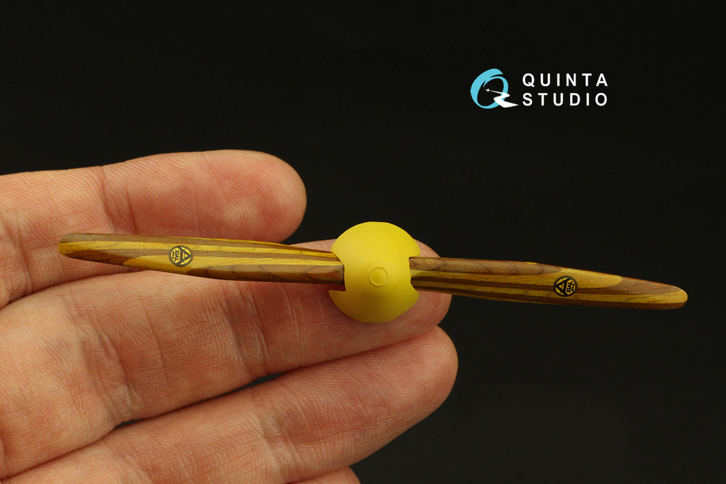 Quinta Studio QL32007 1:32 Wooden Propellers Axial