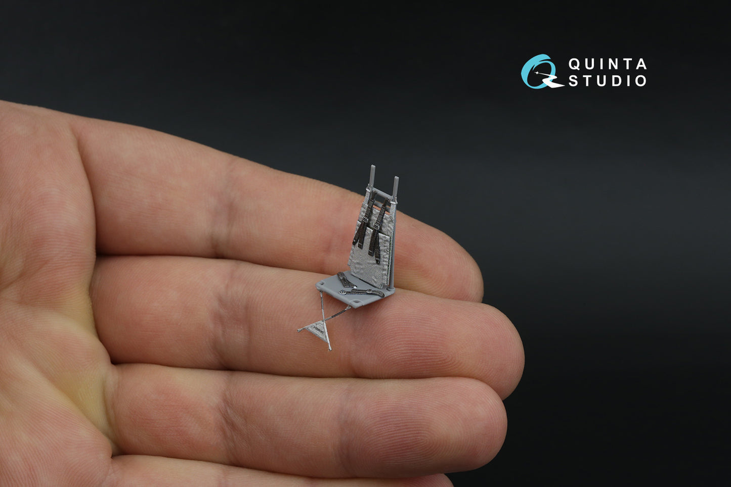 Quinta Studio QR48105 1:48 Sikorsky H-60 family folding seat