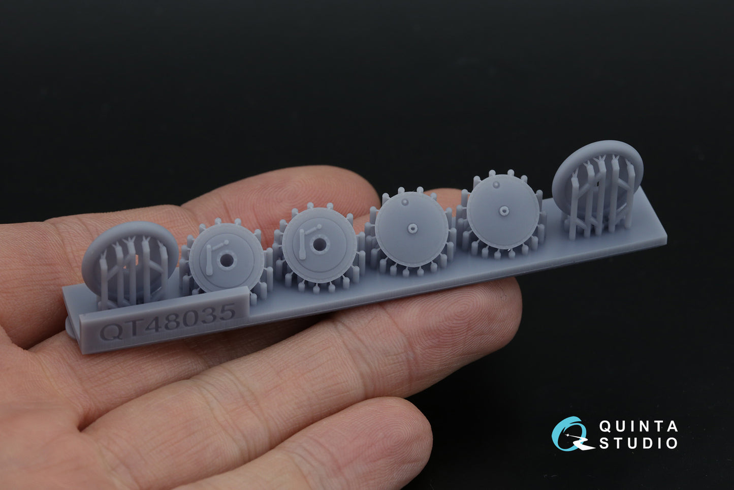 Quinta Studio QT48035 1:48 Polikarpov I-16 Wheels