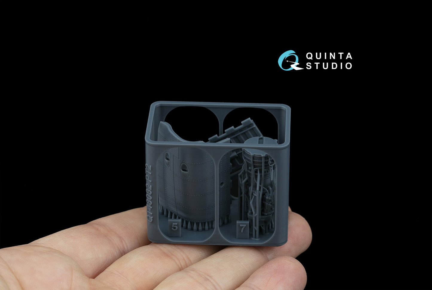 Quinta Studio QT48082 1:48 Kamov Ka-52/Ka-52M Engine with bay & cover, starboard