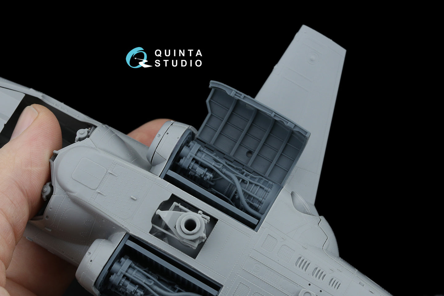 Quinta Studio QT48082 1:48 Kamov Ka-52/Ka-52M Engine with bay & cover, starboard
