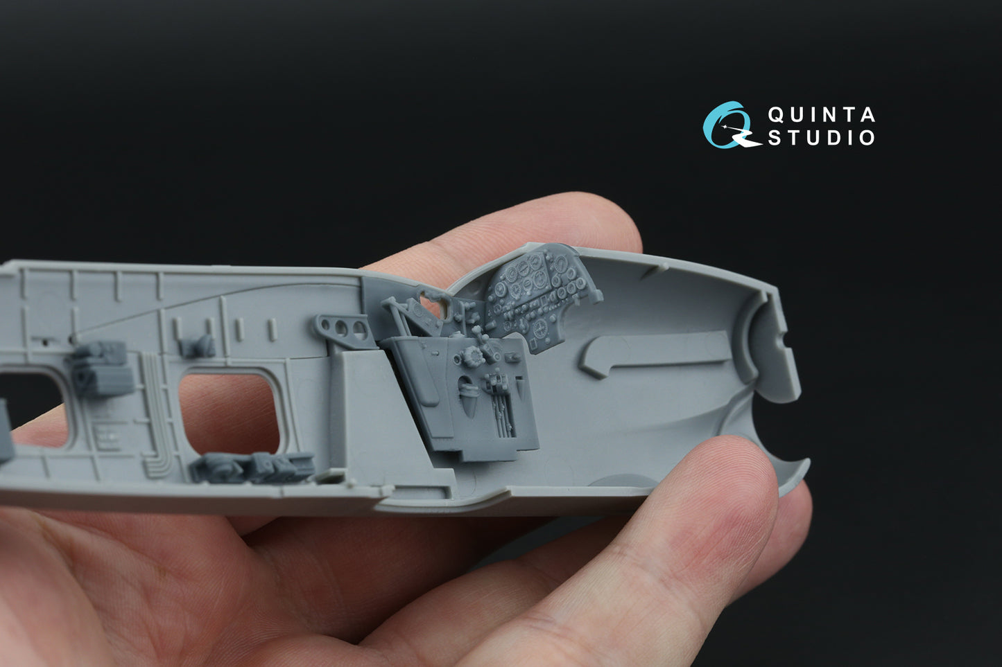 Quinta Studio QT48130 1:48 Fairey Barracuda Mk.II Pilot's Cockpit