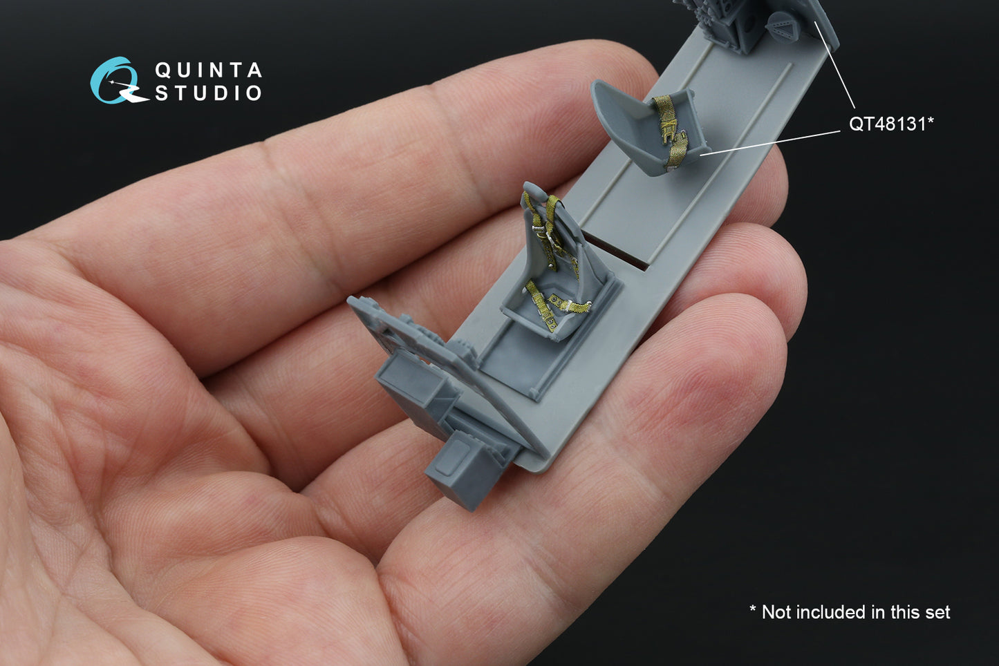 Quinta Studio QT48132 1:48 Fairey Barracuda Mk.II Observer Station