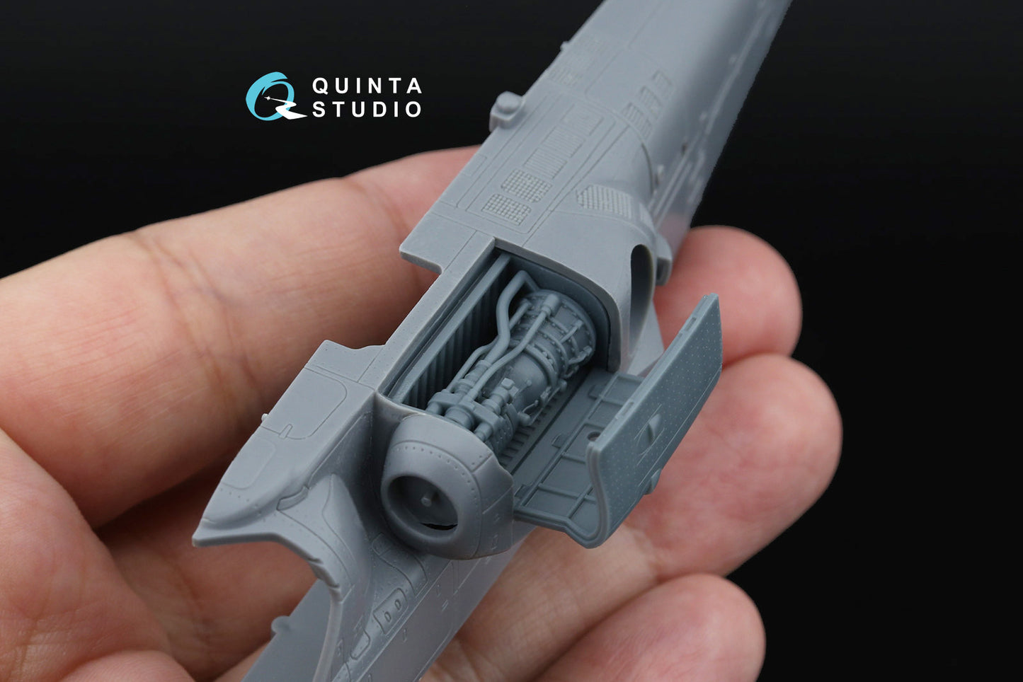 Quinta Studio QT72029 1:72 Kamov Ka-52/Ka-52M Engine with bay & cover, portside