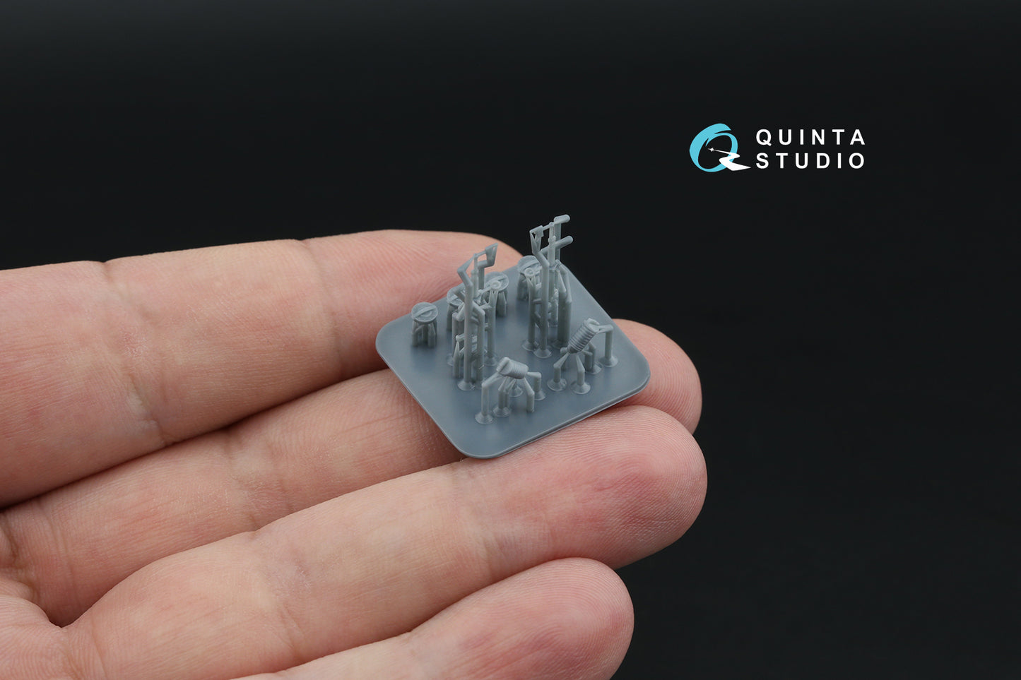 Quinta Studio QT72041 1:72 DA Machine Gun