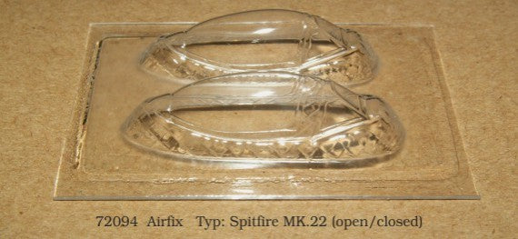 Rob Taurus RBT72094 1:72 Supermarine Spitfire Mk.22 open/closed