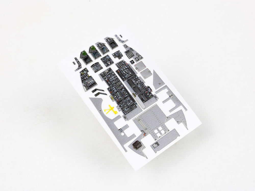 Red Fox RFS-32071 1:32 F-16C Block 50/52 3D Instrument Panel