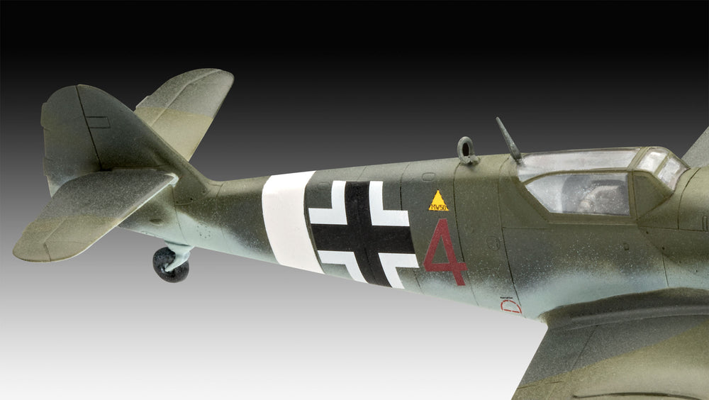 Revell 3710 Combat Set Messerschmitt Bf-109G-10 & Spitfire Mk.V 1:72 Model Kit