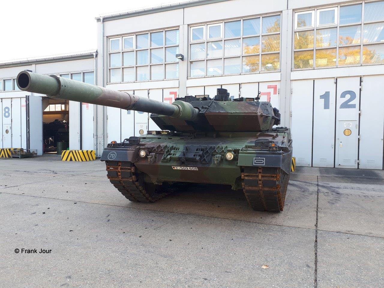 Revell 3281 Leopard 2A6/A6NL 1:35 Model Kit