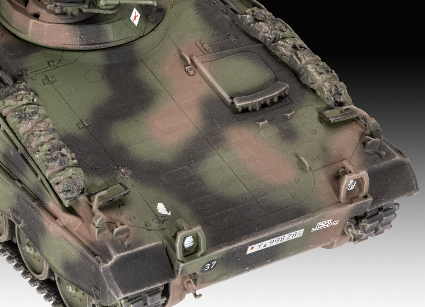 Revell 3326 SPz. Marder 1A3 1:72 Model Kit