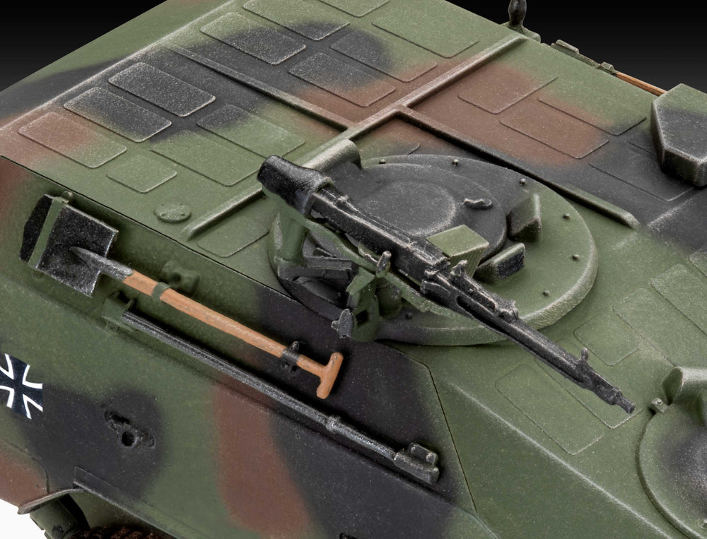 Revell 3336 Wiesel 2 LeFlaSys BF/UF 1:35 Model Kit