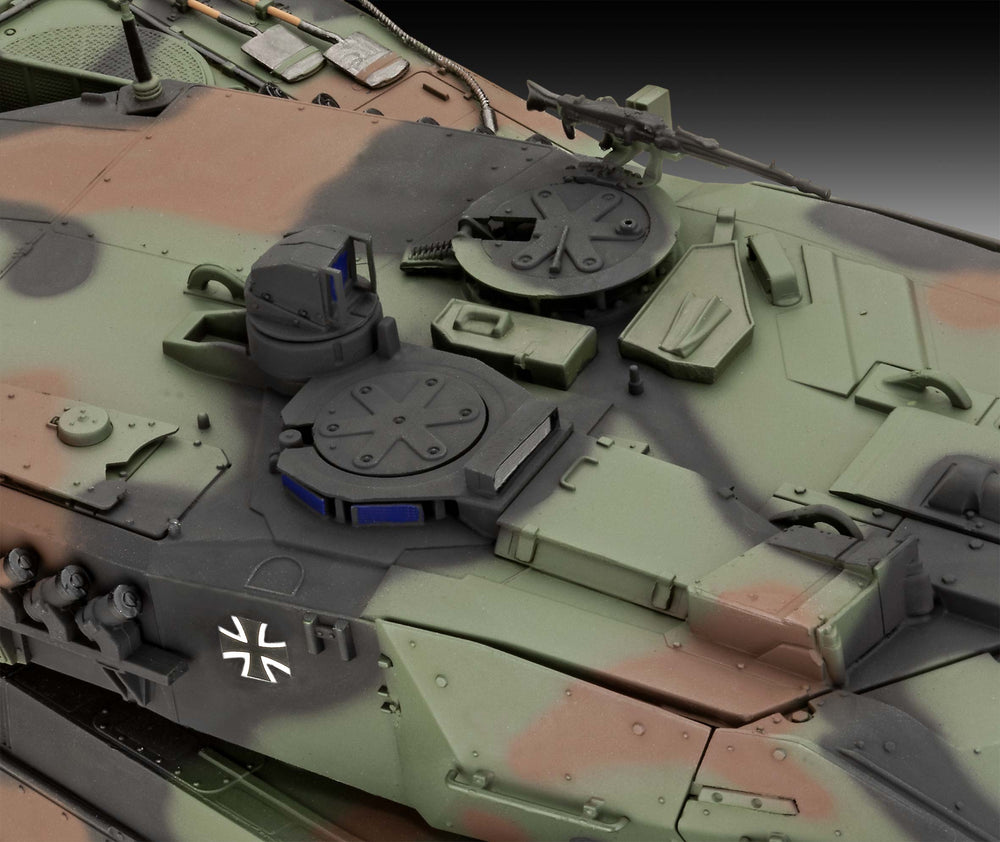 Revell 3342 Leopard 2 A6M+ 1:35 Model Kit