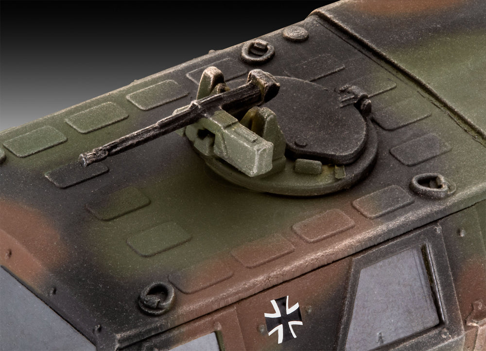 Revell 3345 ATF Dingo 1 1:72 Model Kit