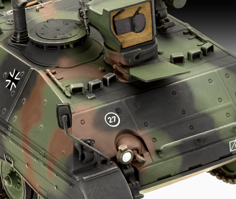 Revell 3353 Raketenjagdpanzer Jaguar 1 1:35 Model Kit