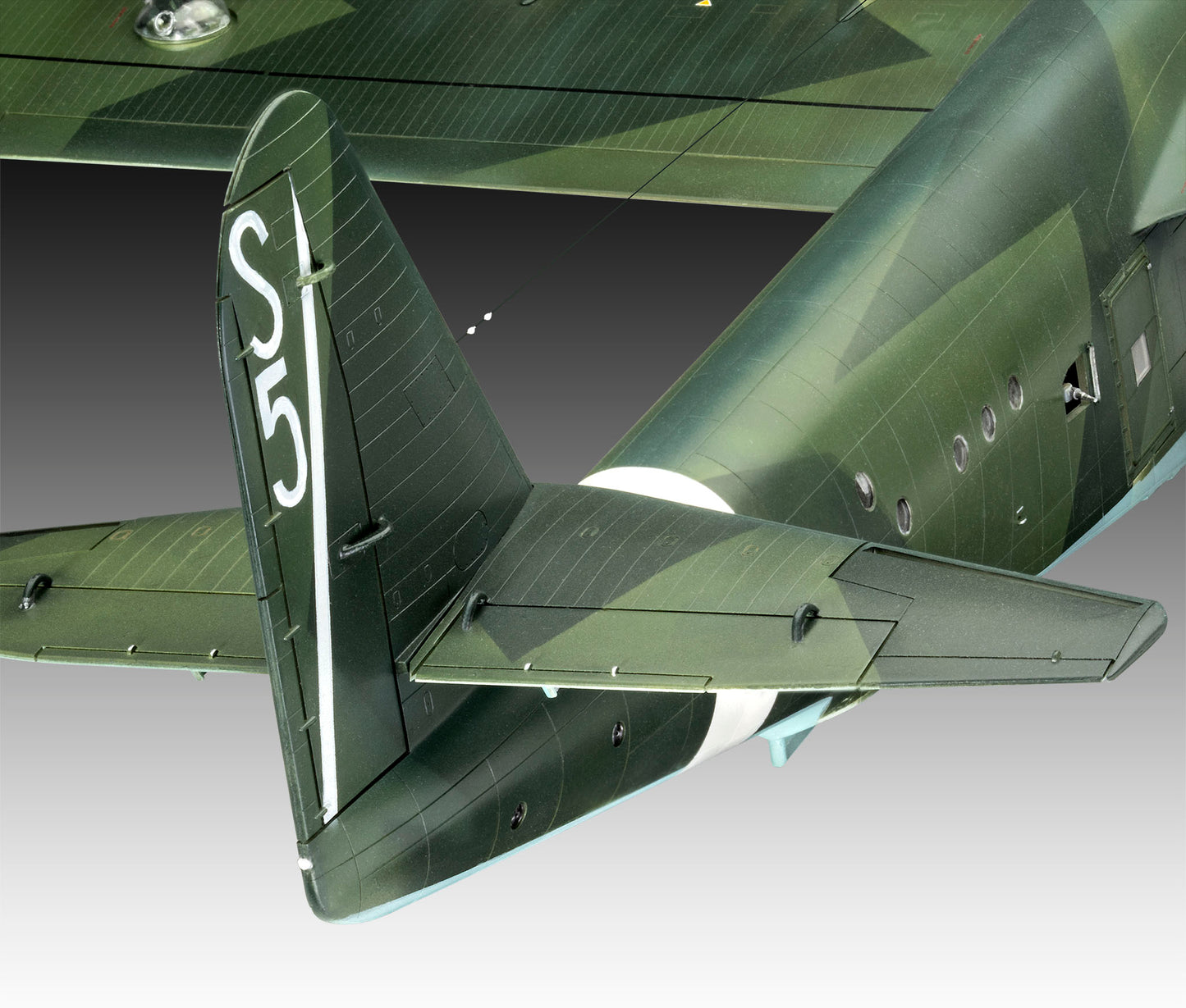 Revell 3792 Blohm-und-Voss Bv-222 flying boat 1:72 Model Kit