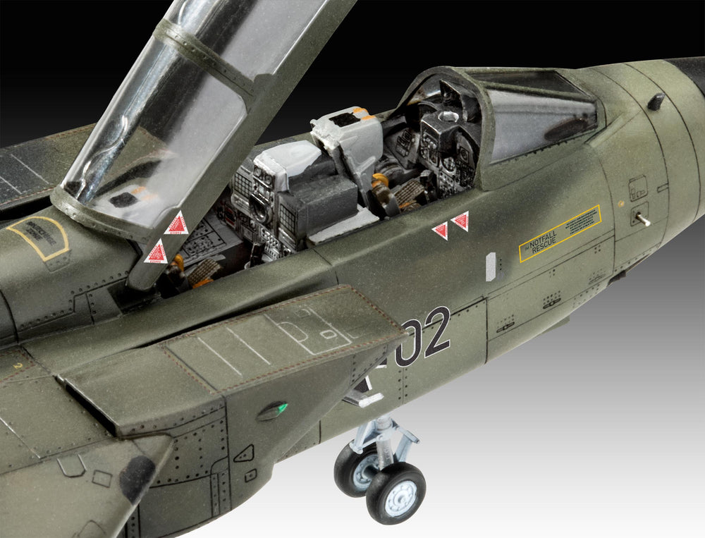 Revell 3801 Panavia Tornado 50th Anniversary Twinpack 1:72 Model Kit