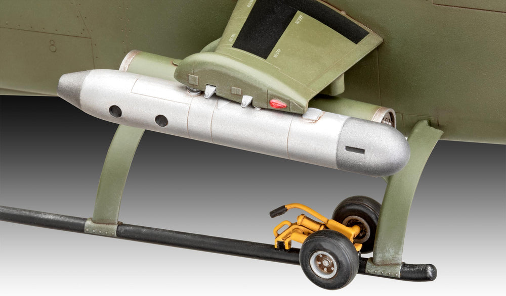 Revell 3821 Bell AH-1G Cobra 1:32 Model Kit