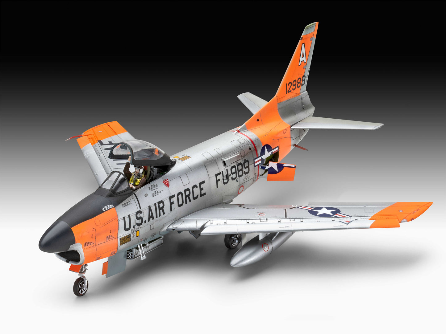 Revell 3832 North-American F-86D 'Sabre Dog' 1:48 Model Kit