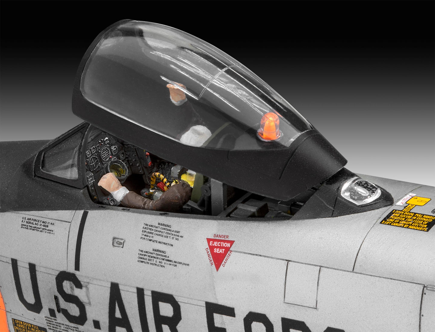 Revell 3832 North-American F-86D 'Sabre Dog' 1:48 Model Kit