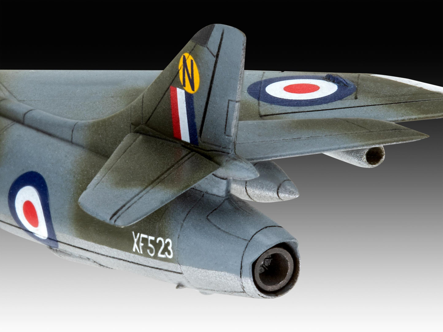 Revell 3833 Hawker Hunter FGA.9 1:144 Model Kit