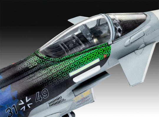 Revell 3843 Eurofighter Typhoon Luftwaffe Demo 2020 Quadriga 1:72 Model Kit