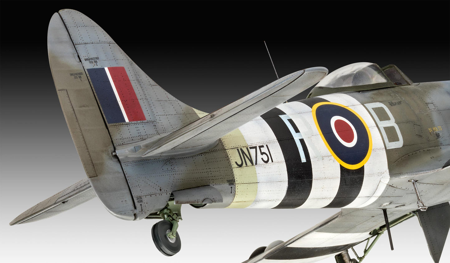 Revell 3851 Hawker Tempest Mk.V 1:32 Model Kit