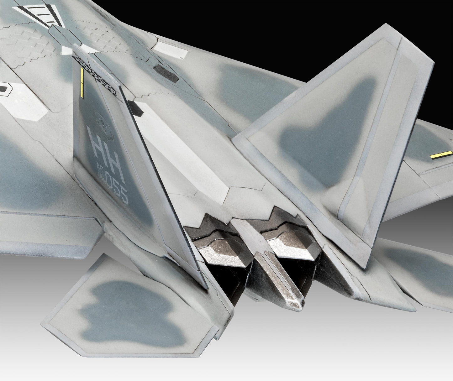 Revell 3858 Lockheed-Martin F-22A Raptor 1:72 Model Kit