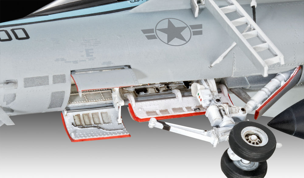 Revell 3864 Boeing F/A-18E Super Hornet "Top Gun" 1:48 Model Kit