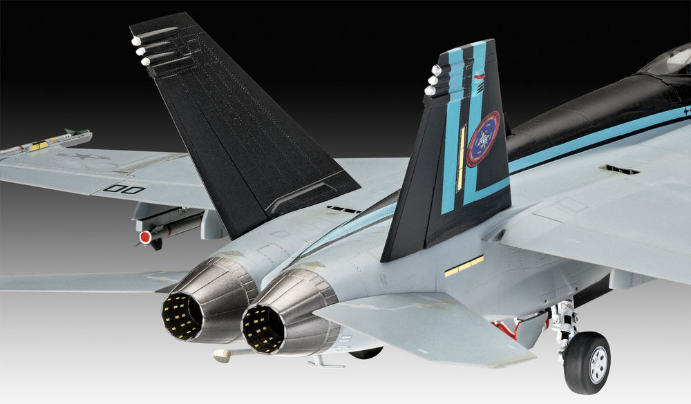Revell 3864 Boeing F/A-18E Super Hornet "Top Gun" 1:48 Model Kit