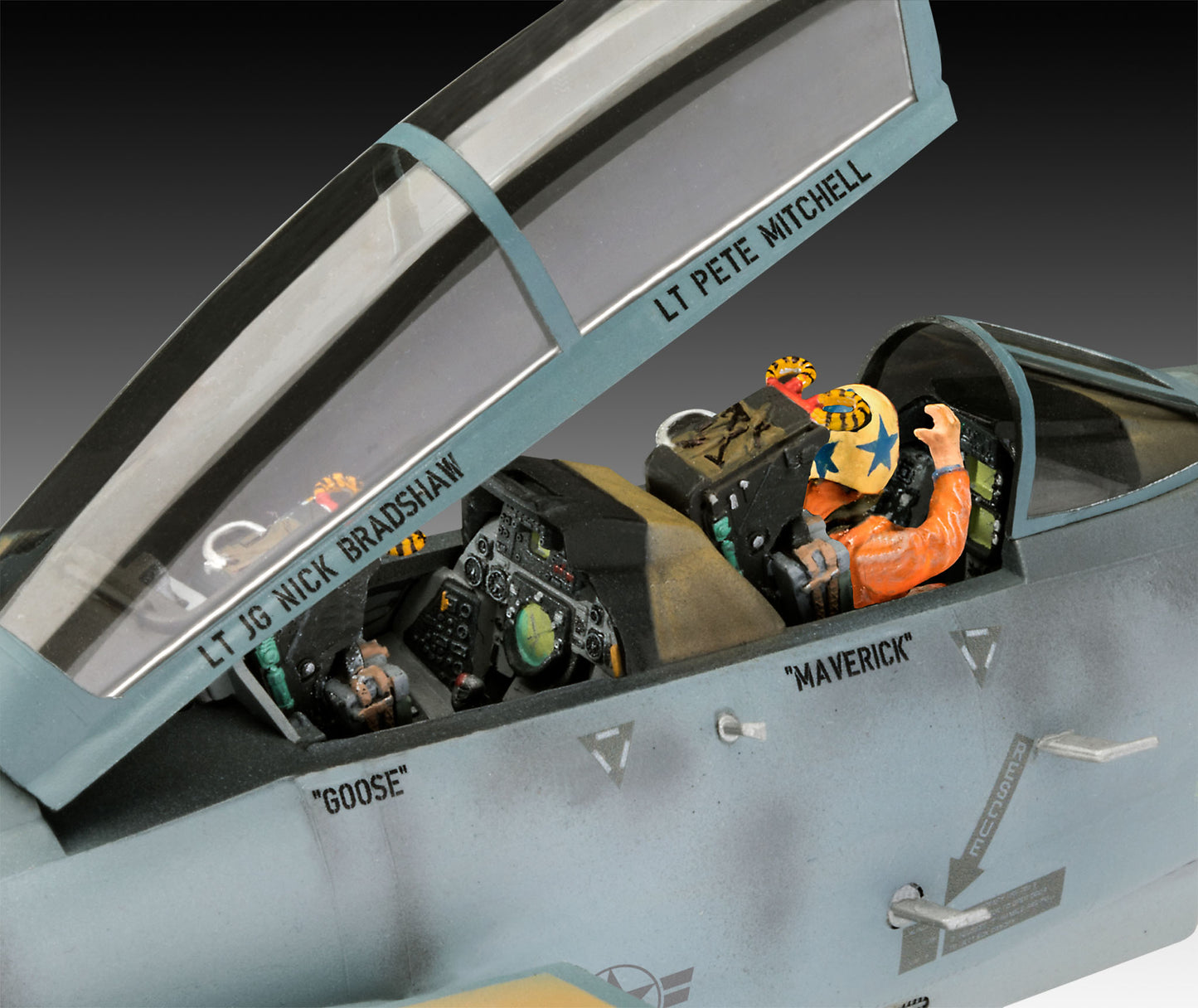 Revell 3865 Grumman F-14A Tomcat "Top Gun" 1:48 Model Kit