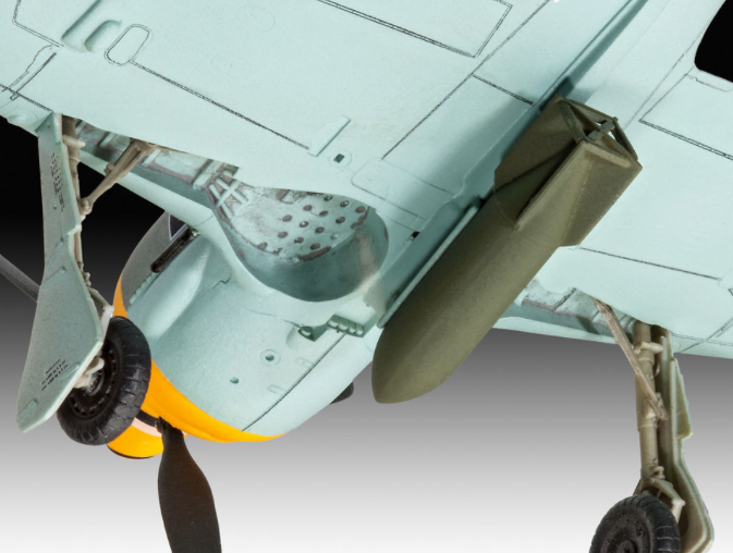 Revell 3898 Focke-Wulf Fw-190F-8 1:72 Model Kit
