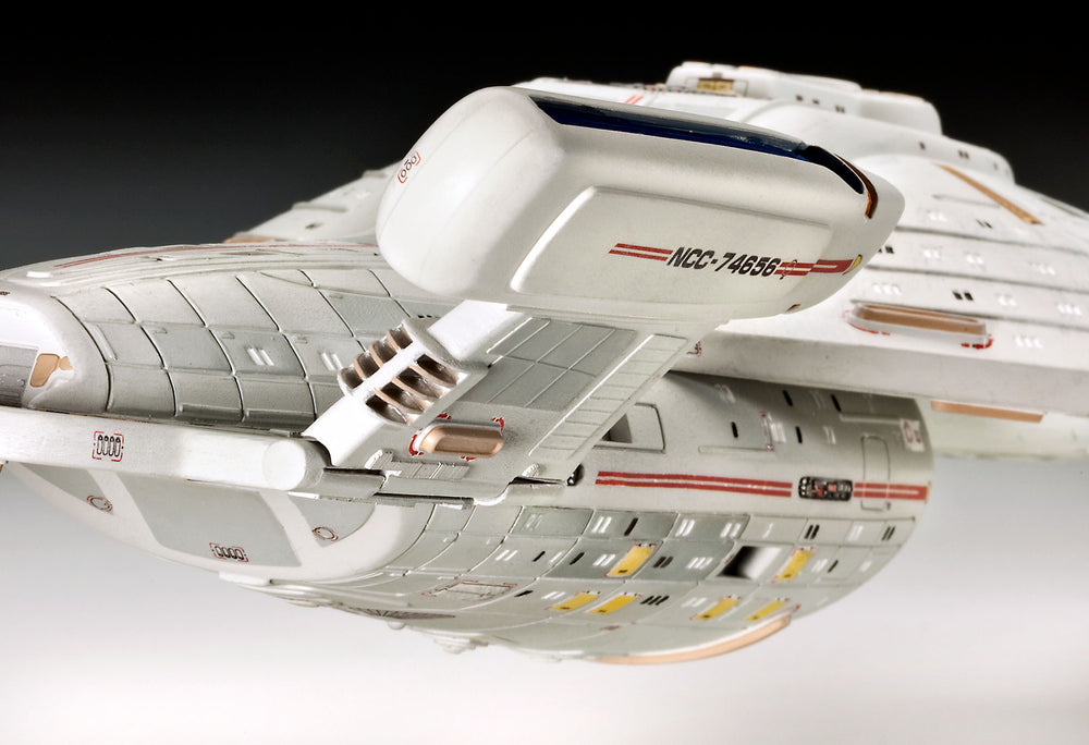 Revell 4992 USS Voyager 1:650 Model Kit