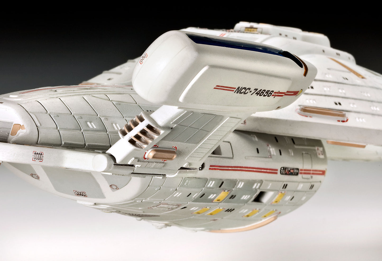 Revell 4992 USS Voyager 1:650 Model Kit