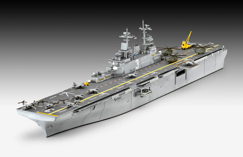 Revell 5178 USS Navy Wasp Class Assault Carrier 1:700 Model Kit