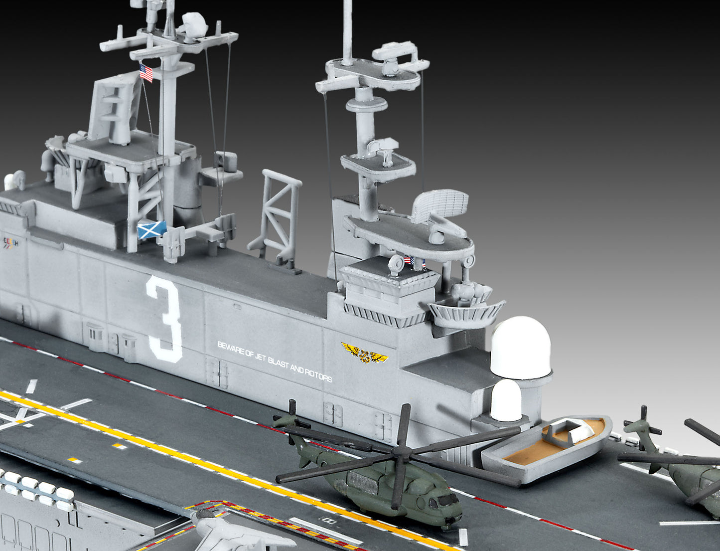 Revell 5178 USS Navy Wasp Class Assault Carrier 1:700 Model Kit